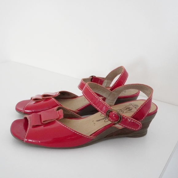 FLY LONDON Patent Leather Peep Toe Wedge Sandal - Picture 3 of 7